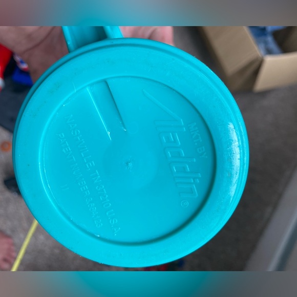 1996 Coca Cola Aladdin Thermal Mug Plastic Teal And Purple Polar Bear 18oz - Picture 8 of 10